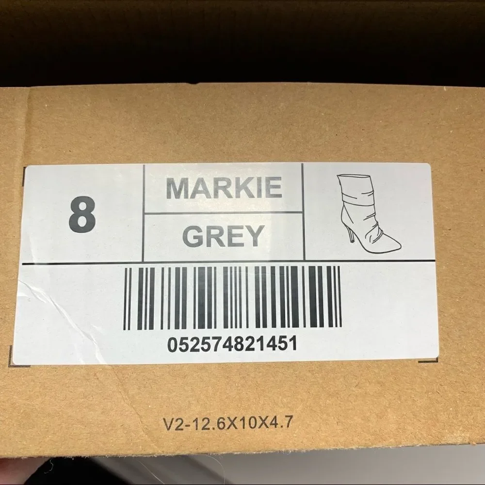 Journee Markie Booties